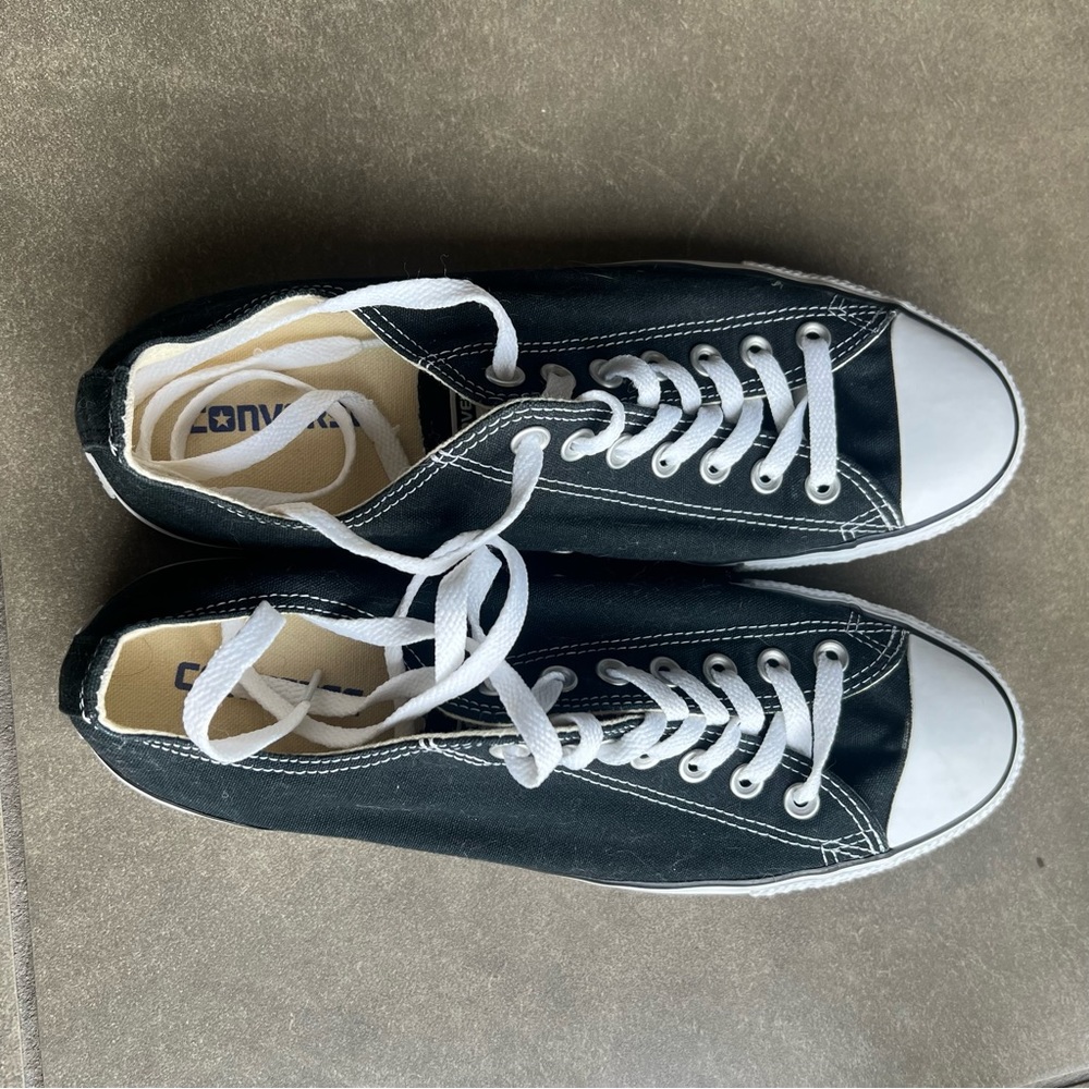 VGUC Men’s Converse